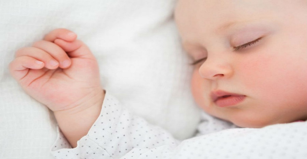 7 نصائح لينام طفلك بشكل جيد