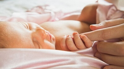 بعد الولادة القيصرية متى يمكن تكرار تجربة الحمل؟