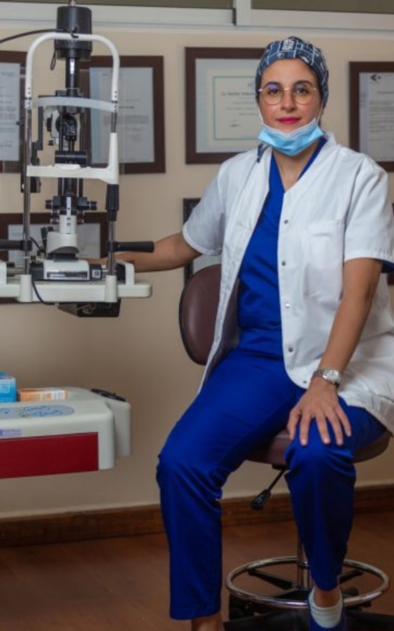 الدكتورة نوال جنان أخصائية طب العيون