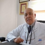 الدكتور رزيق الشيخ أخصائي الأمراض الرئوية