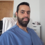 الدكتور محمد أمين بن حمادة طبيب أسنان