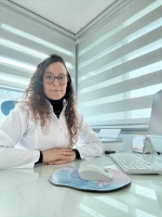 الدكتورة آمنة السّافي أخصائي أمراض الأنف والأذن والحنجرة